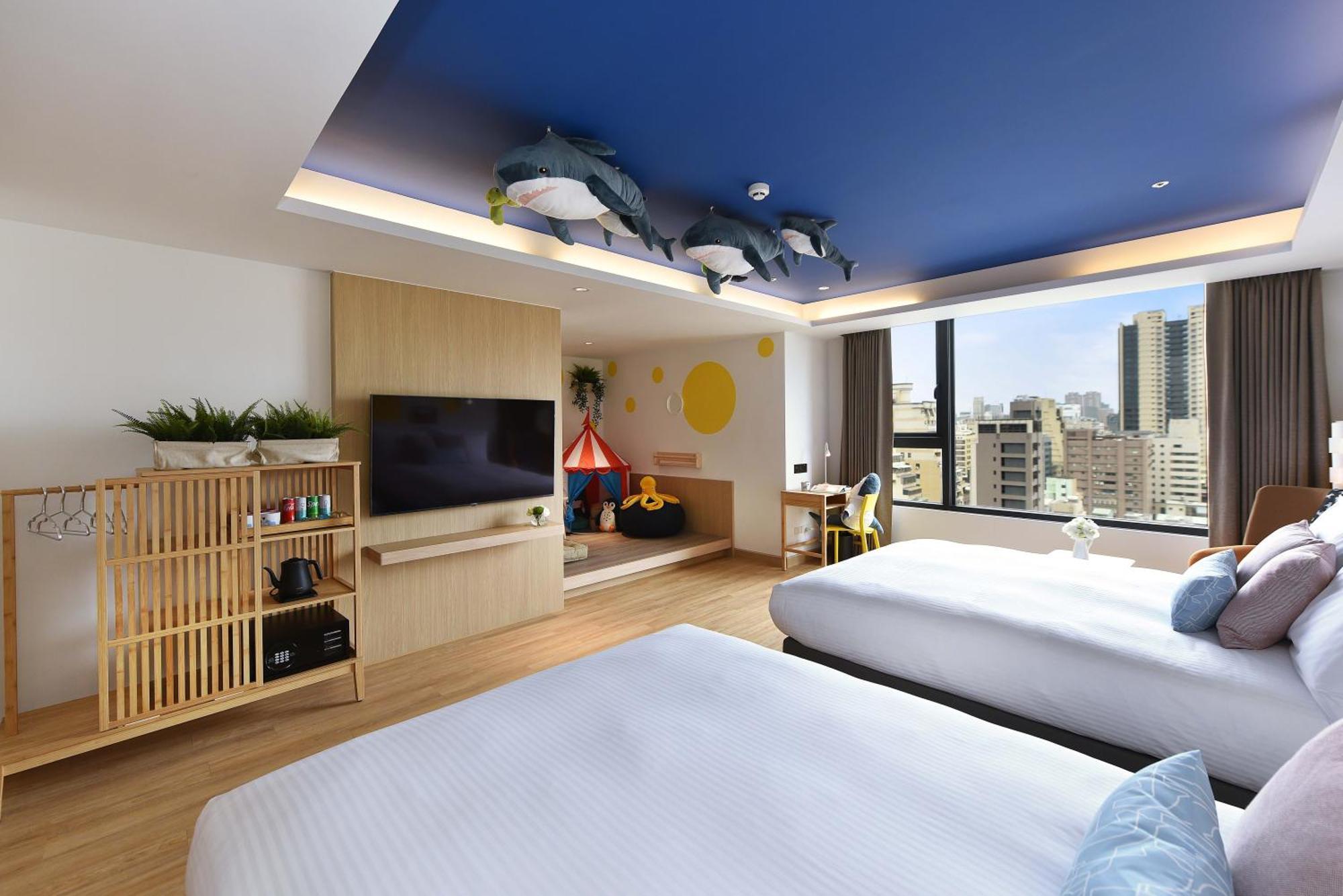 Fullon Poshtel - Kaohsiung Hotel Buitenkant foto