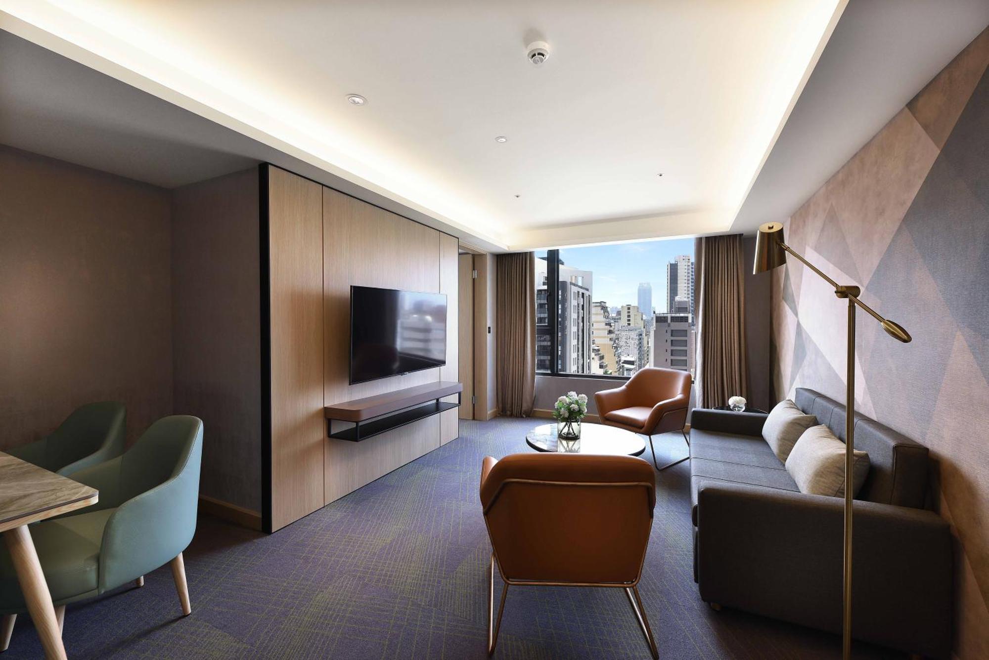 Fullon Poshtel - Kaohsiung Hotel Buitenkant foto